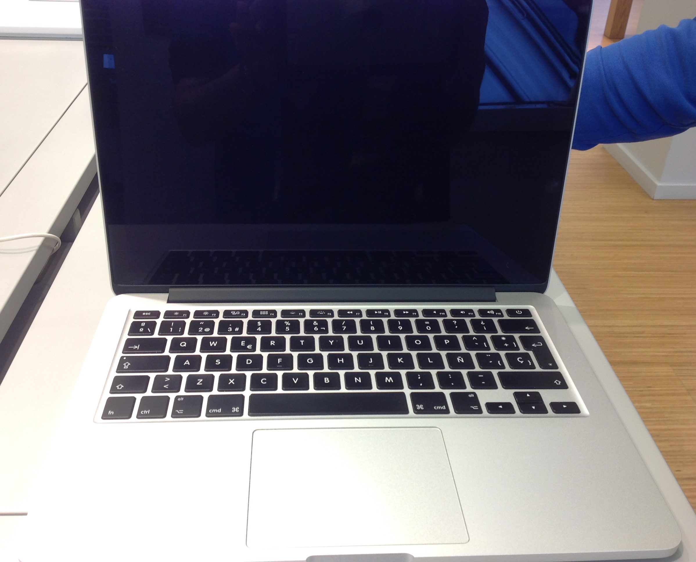 MacBook Pro Retina 13'' Intel Core i5 dual core de 2,7 GHz / 8 GB de ...